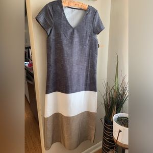 Size Small Boutique Dress. Lightweight and perfect for Spring!